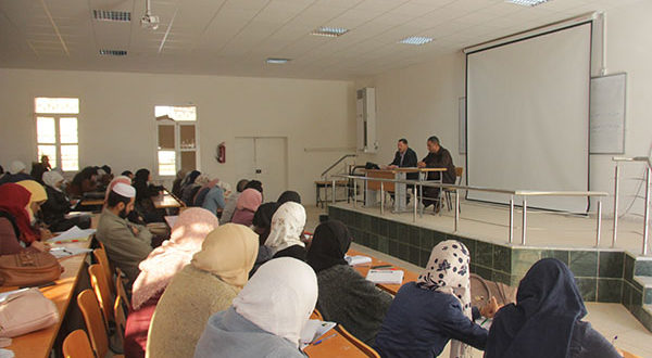 تقرير الندوة التحسيسية المتعلقة بنشر ثقافة البحث العلمي لفائدة طلبة الدكتوراه والماستر