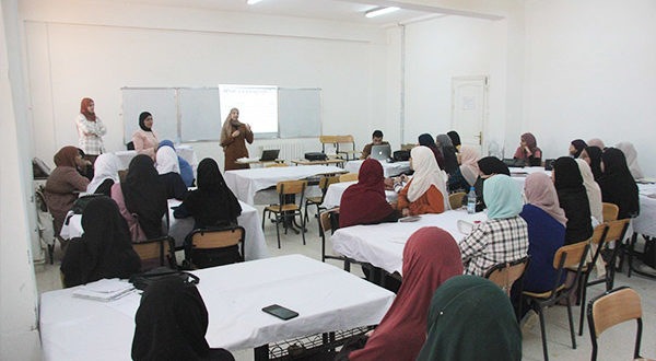ورشة عمل لفائدة طلبة السنة الأولى ليسانس دفعة 2022/2023